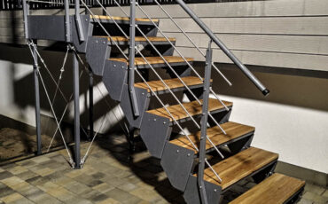 Szybka droga na taras i piętro – dlaczego systemy modułowe wygrywają z tradycyjnym budownictwem?