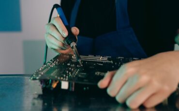 Ranking lutownic transformatorowych – czy warto korzystać przed zakupem?