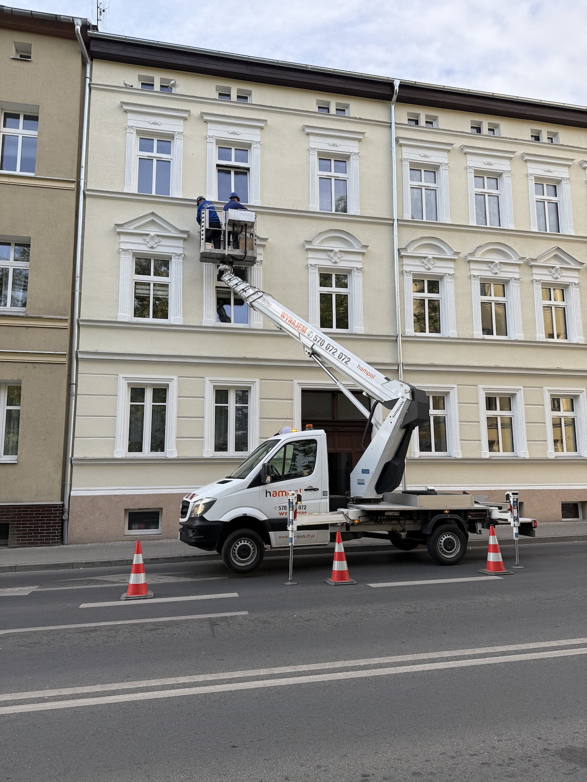 wynajem podnośnika szczecin